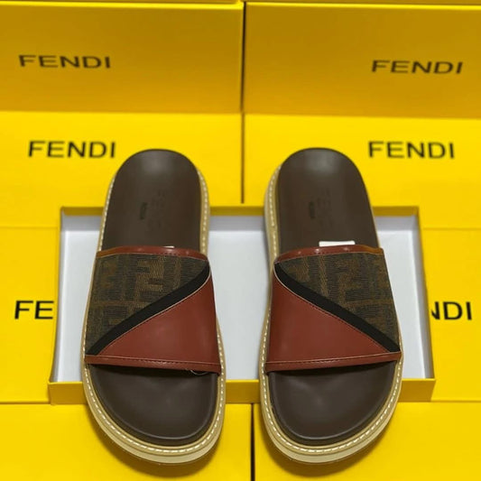 Fendi diagonal slides (marron).